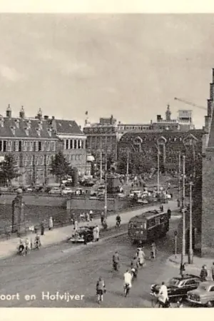 Zwrot pieniędzy 's-Gravenhage Gevangenpoort en Hofvijver Parlementsgebouwen Bus Auto 1958 HC23340