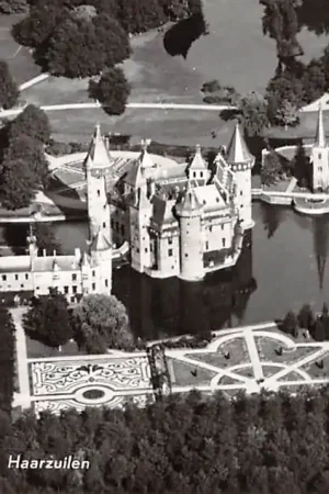 Haarzuilens Kasteel De Haar KLM Luchtfoto no. 77 1958 Vleuten De Meern HC23027 Tani