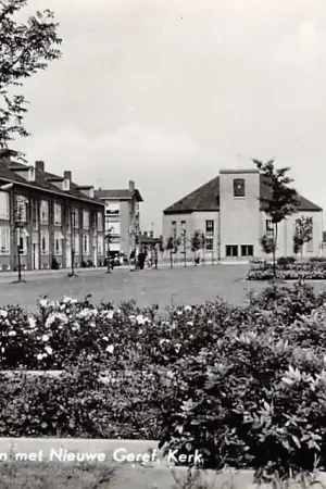 Meppel Thorbeckelaan met Nieuwe Gereformeerde Kerk 1962 HC22711 Premium
