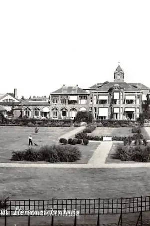 Wysoka jakość Gouda Achterzijde Van Iterson Ziekenhuis 1957 HC22172