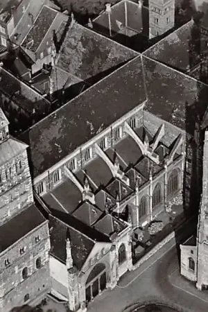 Maastricht Sint Servaas kerk KLM Luchtfoto no. 30132 HC20488 Tani