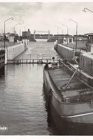 Ostatnia szansa Deventer Pr. Bernhard sluis Binnenvaart schepen Scheepvaart 1953 HC19416