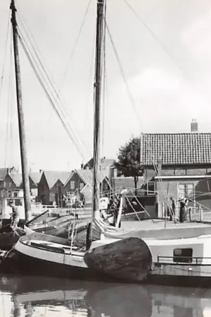 Zwrot pieniędzy Spakenburg Haven met vissers schepen 1966 HC18338