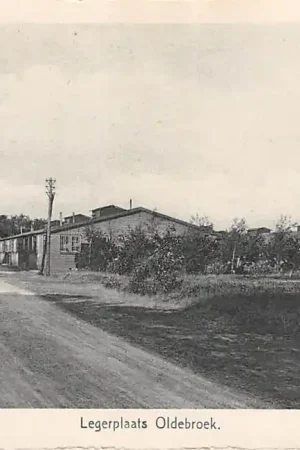 Najlepsza cena Legerplaats Oldebroek Kazerne Militair Veluwe HC18226