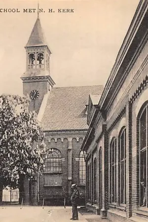 Sint-Annaland De O.L. School met N.H. kerk Tholen HC18073 Oferta