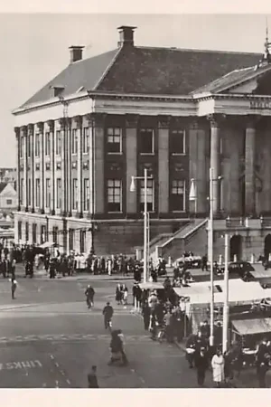 Ekspresowa dostawa Groningen Stadhuis met markt en volk 1949 HC17952