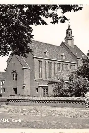 Sluis (ZL) Hoogstraat met N.H. Kerk Zeeuws-Vlaanderen HC17548 Darmowa dostawa