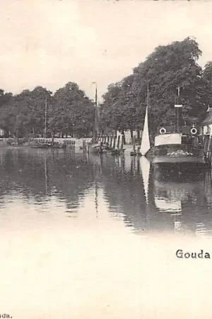 Nowość Gouda Hollandsche IJssel Nieuwe Veerstal met Stoomschip Reederij De IJssel Tolhuis Binnenvaart schepen Scheepvaart Swartsenburg HC17409