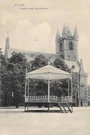 Sluis (ZL) Stadhuis met Muziektempel Zeeuws-Vlaanderen HC17507 Premium