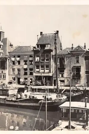 Maassluis Stadhuiskade 1953 Binnenvaart schepen Scheepvaart HC17174 Zamów teraz