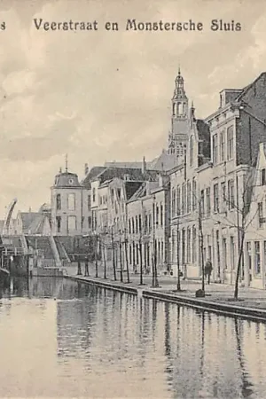 Rabat Maassluis Veerstraat met Monstersche Sluis HC17263