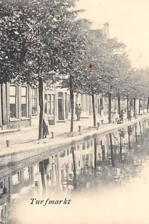 Ostatnia szansa Gouda Turfmarkt vanaf Vrouwebrug 1904 Molen De Korenblom op de Vest Type Gompers HC17121