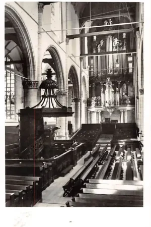 Gouda St. Janskerk Fraaigebeeldhouwde preekstoel en orgel 1956 HC15382 Popularny