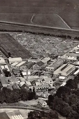 Premium Naarden Chemische Fabriek KLM Luchtfoto 1956 HC14946