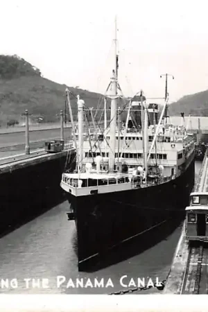 Nowość Panama Transiting the Panama Canal Fotokaart Scheepvaart Schepen Noord-Amerika America HC14568
