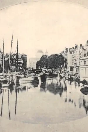 Rotterdam Westnieuwland Groote Markt en Steiger met Korenbeurs (afgebroken in 1873) Binnenvaart schepen Datering kaart: begin 1900 HC14249 Zwrot pieniędzy