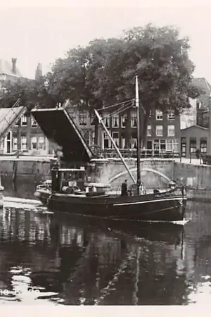 Premium MIddelburg Rouaansche Kade Binnenvaart schepen Scheepvaart HC14073