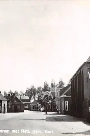 Premium Retranchement Dorpsstraat met Ned. Hervormde Kerk 1969 HC13093