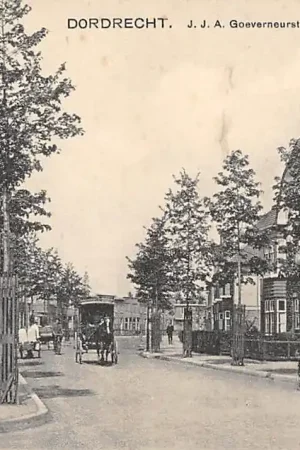 Dordrecht J.J.A. Gouverneurstraat Paard en wagen HC12997 Zwrot pieniędzy