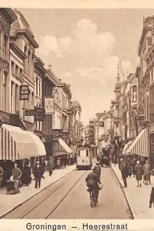 Oryginalny Groningen Heerestraat met tram HC12925