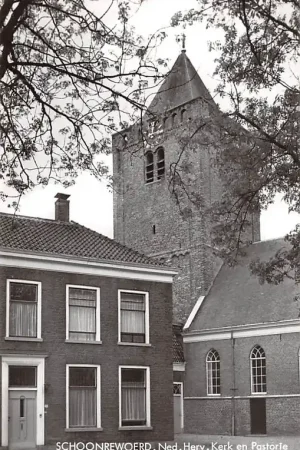 Zwrot pieniędzy Schoonrewoerd Ned. Hervormde Kerk en Pastorie HC12884