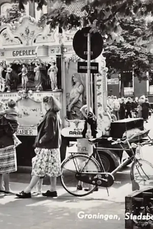 Groningen Vismarkt 1959 Draaiorgel De Arabier met paard G. Perlee HC11504 Tani