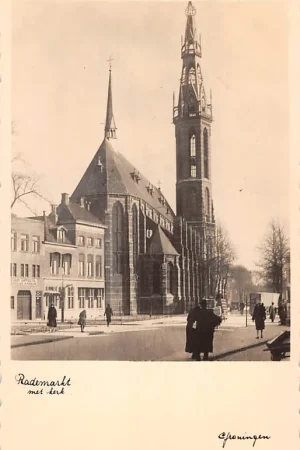 Ostatnia szansa Groningen Rademarkt met kerk 1934 HC11418