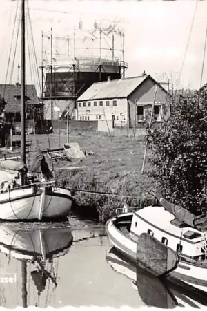 Doetinchem Oude IJssel Binnenvaart schepen Scheepvaart Woonark Gashouder 1961 HC11368 Oryginalny