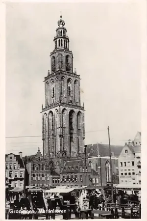 Groningen Martinitoren Markt Kramen begin jaren 50 HC10533 Wysoka jakość