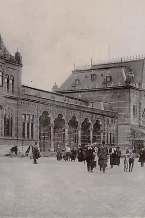 Zwrot pieniędzy Groningen Station met volk en Paard en wagens HC10127