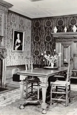 Zamów teraz Assen Rode- of Ellentskamer van het Ontvangershuis v.h. Prov. Museum van Drenthe 1953 HC9676