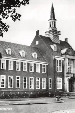 Zamów teraz Alphen aan den Rijn Gemeentehuis 1968 HC9634