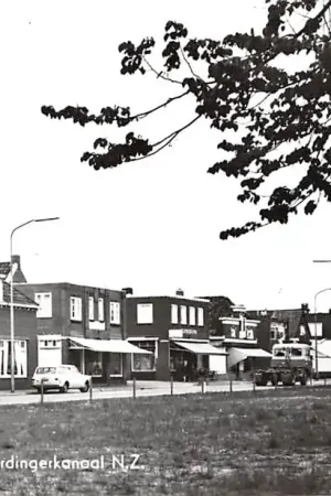 Rabat Nieuw-Weerdinge Emmen Drenthe Weerdingerkanaal N.Z. Auto 1968 HC9449