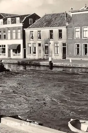 Alphen aan den Rijn Rijngezicht met museum en sleepboot Binnenvaart schepen Scheepvaart 1960 HC9406 Zwrot pieniędzy