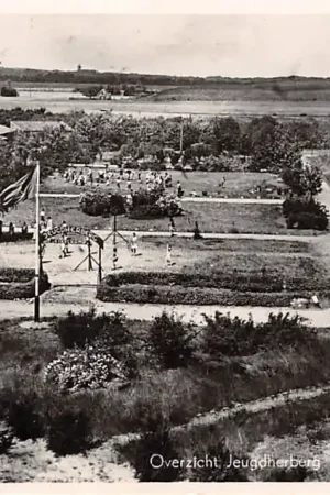 Elst (UT) Overzicht Jeugdherberg Eikelkamp 1951 HC9282 Autentyczny