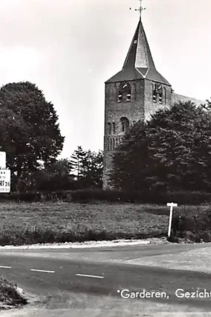 Garderen Gezicht op de Ned. Hervormde Kerk 1964 HC9174 Premium