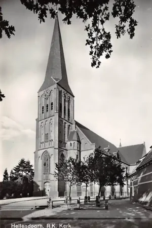 Zamów teraz Hellendoorn R.K. Kerk 1968 HC9147