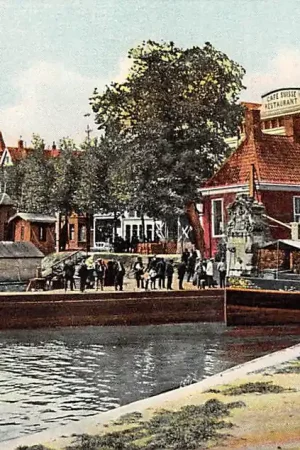 Zaandam De oude sluis Binnenvaart schepen Scheepvaart HC8749 Premium