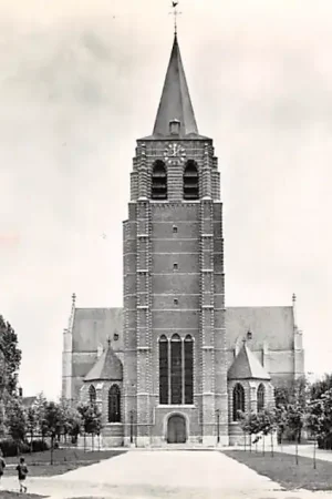 Wouw St. Lambertus kerk 1960 HC8825 Ekspresowa dostawa