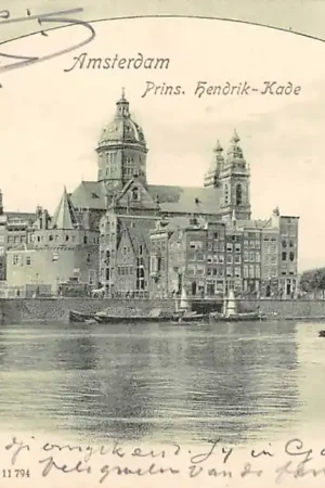 Amsterdam Prins Hendrikkade Binnenvaart schepen Scheepvaart HC8484 Rabat
