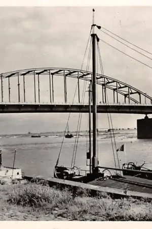 Wyprzedaż Arnhem Rijn burg 1955 Binnenvaart schepen Scheepvaart HC8407