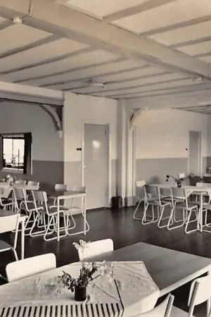 Arnhem Jeugdherberg Alteveer 1962 HC8398 Ekspresowa dostawa