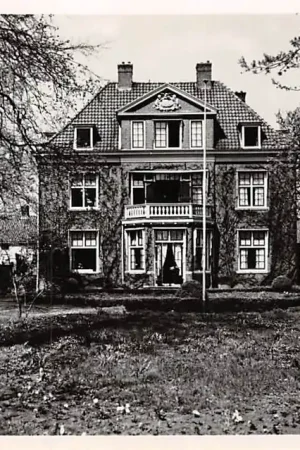 Alphen aan den Rijn Pastorie Martha Stichting 1951 HC7990 Ostatnia szansa