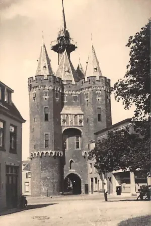 Ostatnia szansa Zwolle Gevaert fotokaart Stadspoort 1947 HC7890