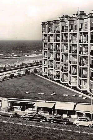 Rabat Scheveningen Strandweg Gevers Deynootstraat Auto 1960 's-Gravenhage HC7848