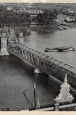 Kampen Panorama IJselbrug Schepen 1940 HC7800 Ostatnia szansa