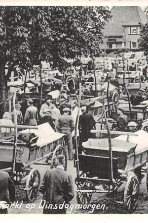 Bodegraven Kaasmarkt op Dinsdagmorgen Markt Kaas Boeren met Paard en wagens HC7249 Promocja
