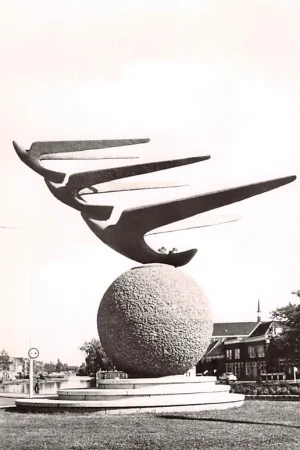 Kup teraz Gouda Monument Bolwerk met uitzicht op de Kattensingel 1961 HC7079