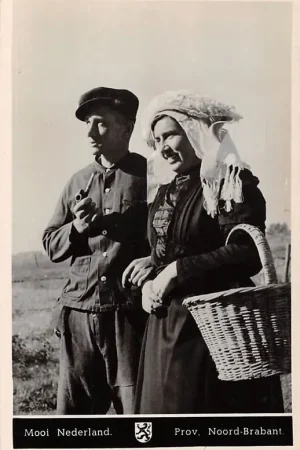 Tylko dziś Noord-Brabant Dorpsleven Naar de Markt Vintage Klederdracht HC6754