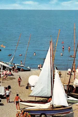 Noordwijk aan Zee Zeilen op Zee Zeil schepen op het strand HC6510 Wysoka jakość